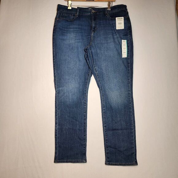 Signature Levi Strauss Women's Mid Rise Straight Sz 18 W34 L30 Jeans Whisker NEW - Picture 1 of 14